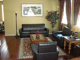 Pristine, Spacious 5 Bedroom Pool Home with Hardwood Flooring in Wildomar, CA (Photo 5 of 9)