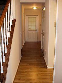 Gorgeous 3 Bedroom Townhouse with 1 Car Garage in Silver Spring, MD (Photo 2 of 8)