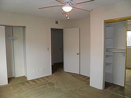 Quiet 1 Bedroom Condo -  Fully Loaded with Some Utilities Paid in Burbank, CA (Photo 3 of 5)
