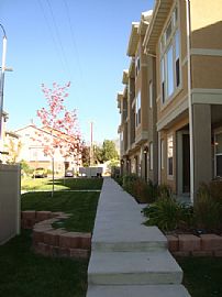 Beautiful, Like New 3 Bedroom Townhouse with 2 Car Garage in Union, UT (Photo 2 of 7)