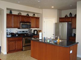 Beautiful, Like New 3 Bedroom Townhouse with 2 Car Garage in Union, UT (Photo 3 of 7)