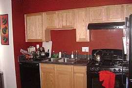 Outstanding 2 Bedroom Townhouse with Loft and Garage in Plano, IL (Photo 11 of 12)