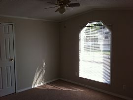 3 Bed 2 Bath Mobile Home Quiet Clean Community Moore Schools in Oklahoma City, OK (Photo 4 of 4)