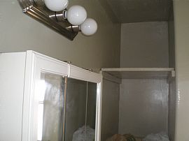 Beautiful 1 Bedroom Apartment on Second Floor in Long Beach, CA (Photo 8 of 8)