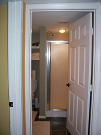 Renovated 2 Bedroom Home in Aina Haina - Pets Ok in Honolulu, HI (Photo 8 of 9)