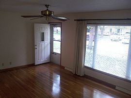 Cute 2 Bedroom Home  - Just Updated and Very Clean! in Topeka, KS (Photo 2 of 7)