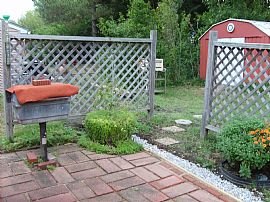 Cute 2 Bedroom Home  - Just Updated and Very Clean! in Topeka, KS (Photo 6 of 7)