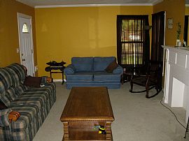 Great 2 Bedroom Home - 2 Blocks South of ACU in Abilene, TX (Photo 3 of 4)