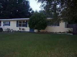 Cute 3 Bedroom Vacation Home - Comfortably Decorated  in Clearwater, FL (Photo 4 of 4)
