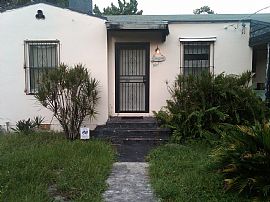 Charming 2 Bedroom Home with Easy Access to Downtown  in Miami, FL