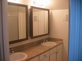 New Remoddled Home Large Lot - Lynnwood in Lynnwood, WA (Photo 4 of 12)