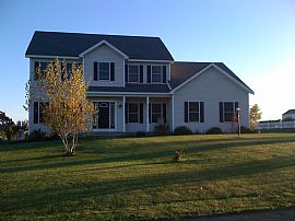 4 Bedroom Home Near Schalmont H.S. in Rotterdam, NY