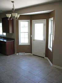 4 Bedroom Home Near Schalmont H.S. in Rotterdam, NY (Photo 4 of 12)