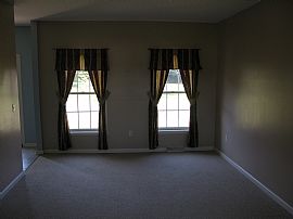 4 Bedroom Home Near Schalmont H.S. in Rotterdam, NY (Photo 6 of 12)