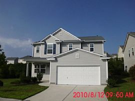 Move in Ready, 3 Beds, 2.5 Bath Plus a Loft, I-20 Lee Rd. in Lithia Springs, GA