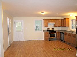 New Construction Duplex Townhouse For Rent in Lawrence in Lawrence, MA (Photo 5 of 12)