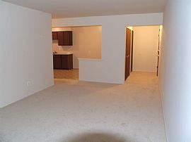 Roomy 1 Bedroom Apartment with Stone Construction in Auburn Hills, MI (Photo 5 of 8)
