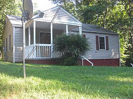 Charming 3bd W/heatpump-Central A/c in Winston Salem, NC