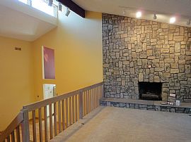 Handsome 3 Bedroom Home - Walk to Cherry Creek State Park in Aurora, CO (Photo 5 of 8)