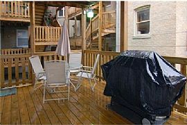 Gorgeous, Spacious 2 Bedroom Condo with Den in Chicago, IL (Photo 5 of 7)