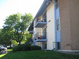 Quiet, Green 2 Bedroom Condo with  Great Landlords!! in Westminster, CO (Photo 5 of 11)