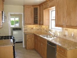 Charming, Bright 2 Bedroom Home - Remodeled Like New in Sherman Oaks, CA (Photo 2 of 3)