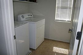 Beautiful 3 Bedroom Home in New Neighborhood in Phoenix, AZ (Photo 9 of 10)