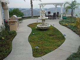 Prestigious 4 Bedroom Home with High-Pitched Ceilings in La Crescenta, CA (Photo 4 of 12)