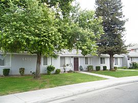 2 Bedroom Apartment in Bakersfield, CA (Photo 2 of 2)