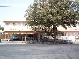 No Credit Check 2 Apts. Avaliable Now on N Pilgrim St in Stockton, CA