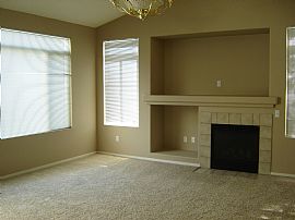 Charming House on Quiet Court in Pittsburg, CA (Photo 4 of 12)