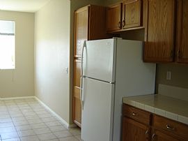 Charming House on Quiet Court in Pittsburg, CA (Photo 6 of 12)