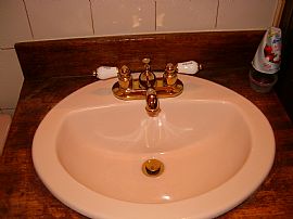 Darling 2 Bedroom Home Sweet Home with Carpet and Tile Floors in Lantana, FL (Photo 6 of 8)