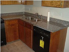 2 Bedroom/2 Bath Near Charleston Air Force Base in North Charleston, SC (Photo 6 of 12)