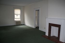 Big 3 Bedroom Home with  Small Sun Room in Richmond, VA (Photo 2 of 4)