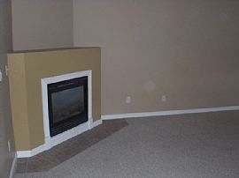 Adorable 3 Bedroom Townhome For Rent As of Nov. 1st in Salt Lake City, UT (Photo 4 of 4)