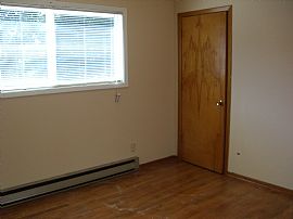 2br/1 Bath Townhoe in Vancouver, WA (Photo 7 of 7)