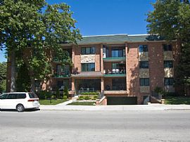 2 Bed/2 Bath Washer/dryer in Unit Parking/heat Included Whitefi in Whitefish Bay, WI