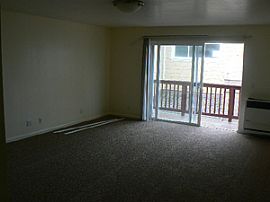 Luxurious 2 Bedroom Apartment Next to The Beach in Shelter Cove, CA (Photo 2 of 6)