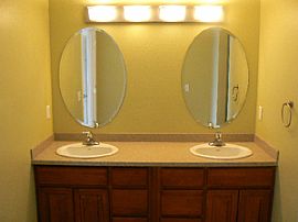 Luxurious 2 Bedroom Apartment Next to The Beach in Shelter Cove, CA (Photo 4 of 6)