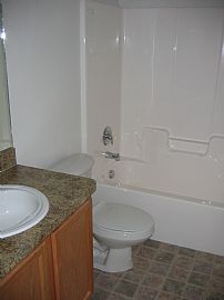 Beautiful, Clean 2 Bedroom Duplex Apartment with Yard and Garage in Spring Hill, FL (Photo 5 of 5)