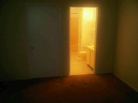 Stunning 2 Bedroom Condo with Open Floor Plan in Freehold, NJ (Photo 4 of 8)