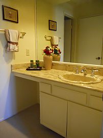 Great Living in This Cozy 2 Bedroom Condo with Real Comfort!! in Ontario, CA (Photo 4 of 8)