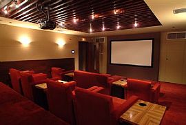 Beautiful 1 Bedroom Condo - Just Steps From Magnificent Mile in Chicago, IL (Photo 9 of 12)