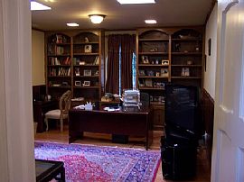 Wonderful 4 Bedroom in Prestigious Riverside Location in Sandy Springs, GA (Photo 8 of 12)