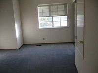 Pretty 3 Bedroom Townhouse on Beautiful Tree-Lined Street in San Jose, CA (Photo 6 of 8)