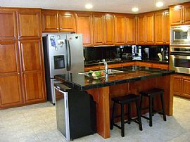 Fabulous 3 Bedroom Home with Garden - Free 1/2 Month!  in Sacramento, CA (Photo 4 of 5)