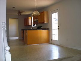 Beautiful 2800+ Sq Ft 4/5 Bdrm Home For Lease/purchase in Stone Mountain, GA (Photo 3 of 12)