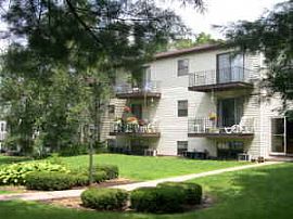 Beautiful and Well Furnished One Bedroom Apartment in Sharon, PA (Photo 3 of 4)