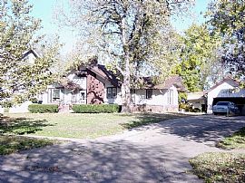 Near Golf, Soccer, School and Expressway in Omaha, NE